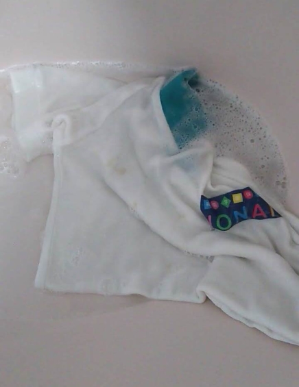 体操服に付いたシミ