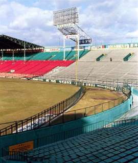 甲子園球場ラッキーゾーン