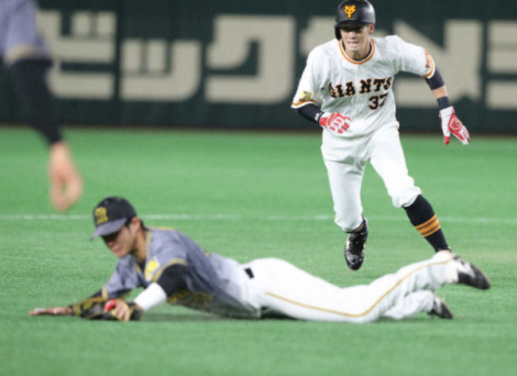 中野拓夢の好捕